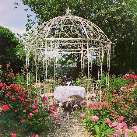 Isabelle'S Rosegarden 호텔 Beckerich 외부 사진