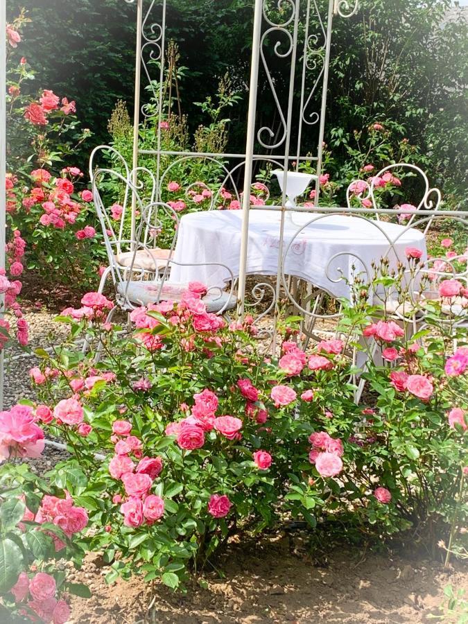 Isabelle'S Rosegarden 호텔 Beckerich 외부 사진