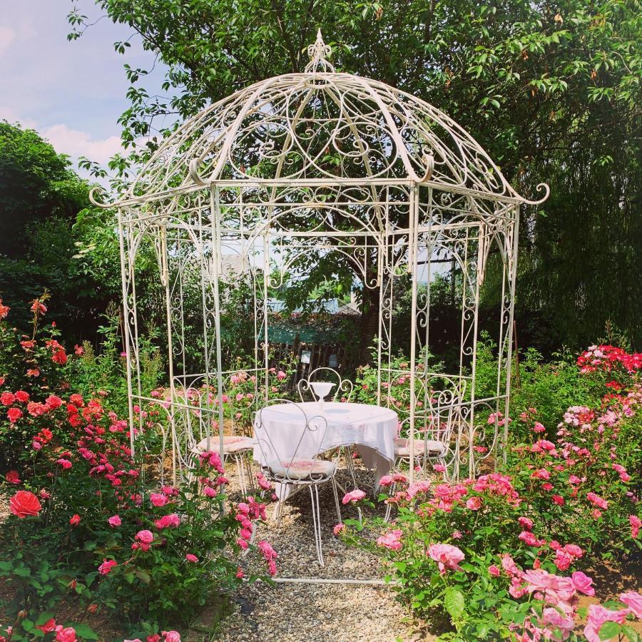 Isabelle'S Rosegarden 호텔 Beckerich 외부 사진